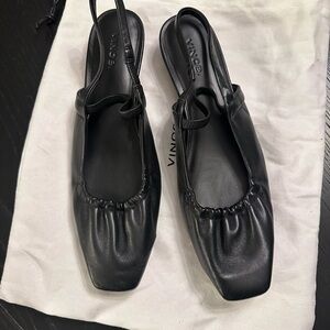 Vince Women's Black Leather Square-Toe Flats